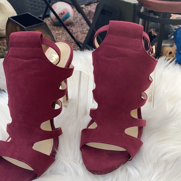 🌸MIA BURGUNDY CAGED HIGH HEELS🌸 - Picture 3 of 5